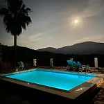 Cortijo Pena Blanca 别墅